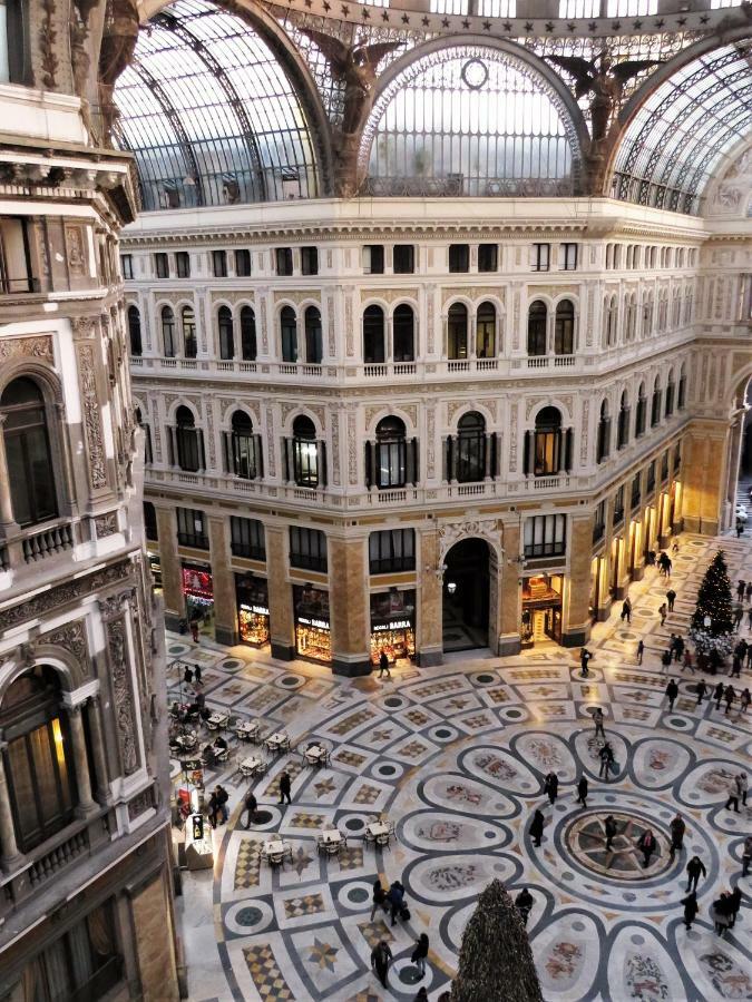 Domus Sibyllina, Galleria Umberto I Neapel Exterior foto