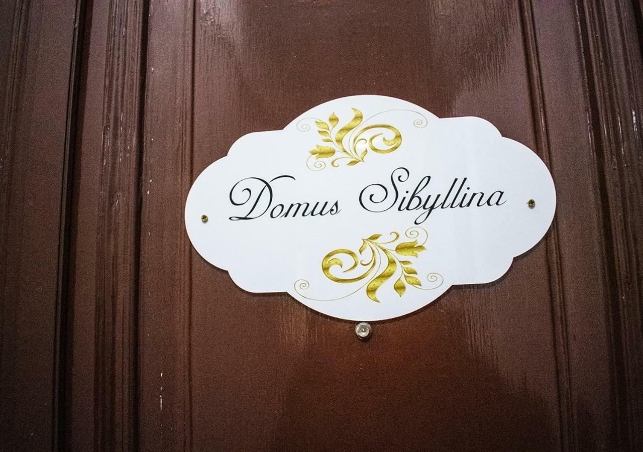 Domus Sibyllina, Galleria Umberto I Neapel Exterior foto