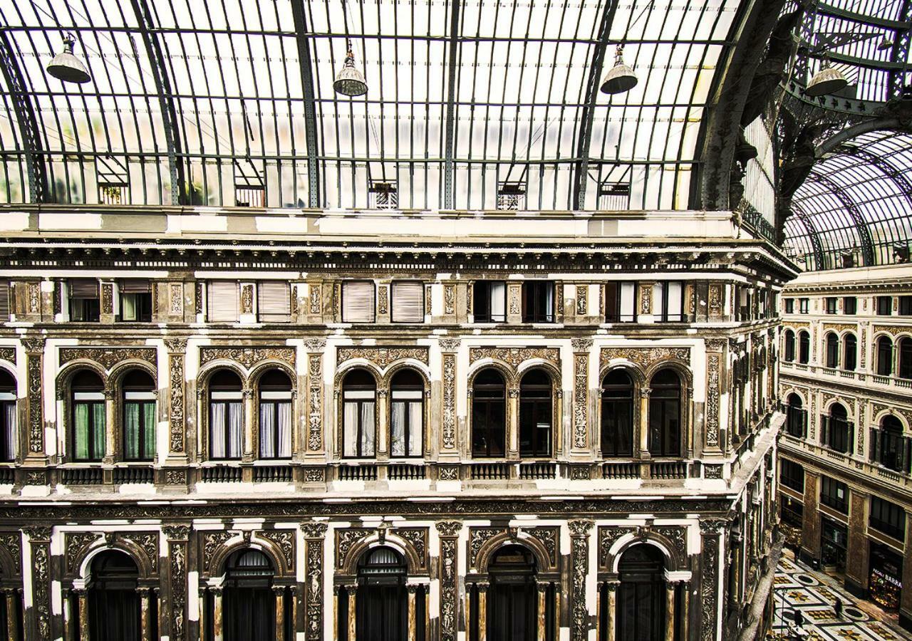 Domus Sibyllina, Galleria Umberto I Neapel Exterior foto